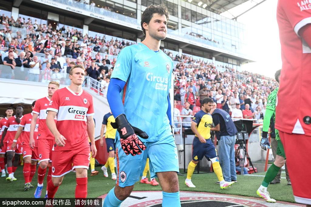 尼斯vs欧塞尔
_红魔新门将即将加盟！罗马诺爆料曼联签下比利时门将拉门斯尼斯vs欧塞尔
，转会费2500万欧