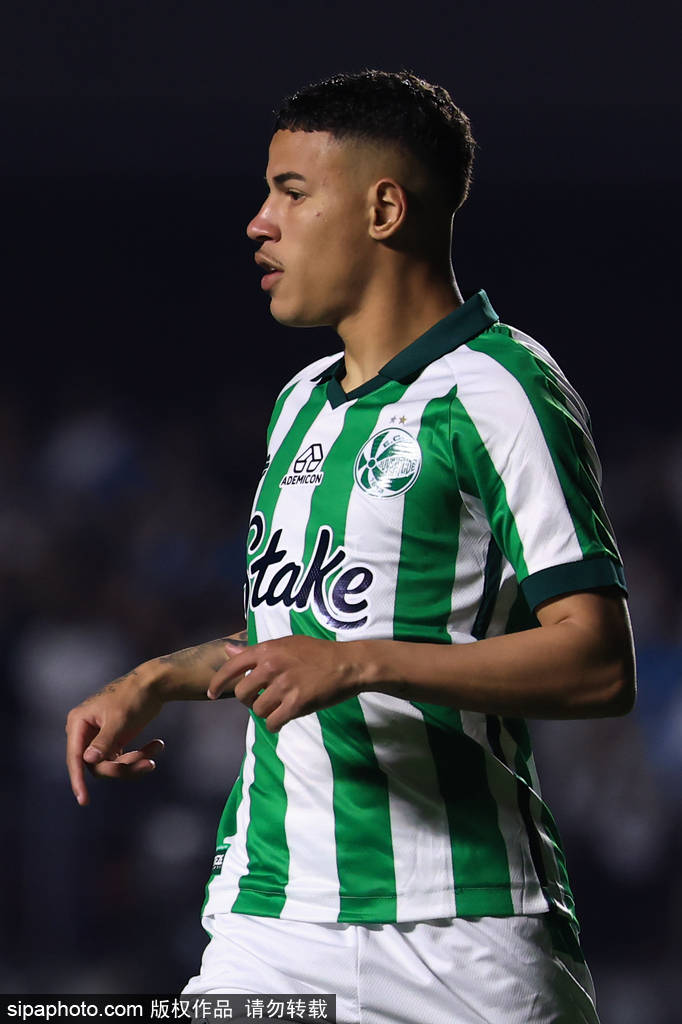 切塞纳vs恩特拉_尤文图斯与巴黎圣日耳曼谈判穆阿尼转会：6000万欧元背后的战术考量与未来展望