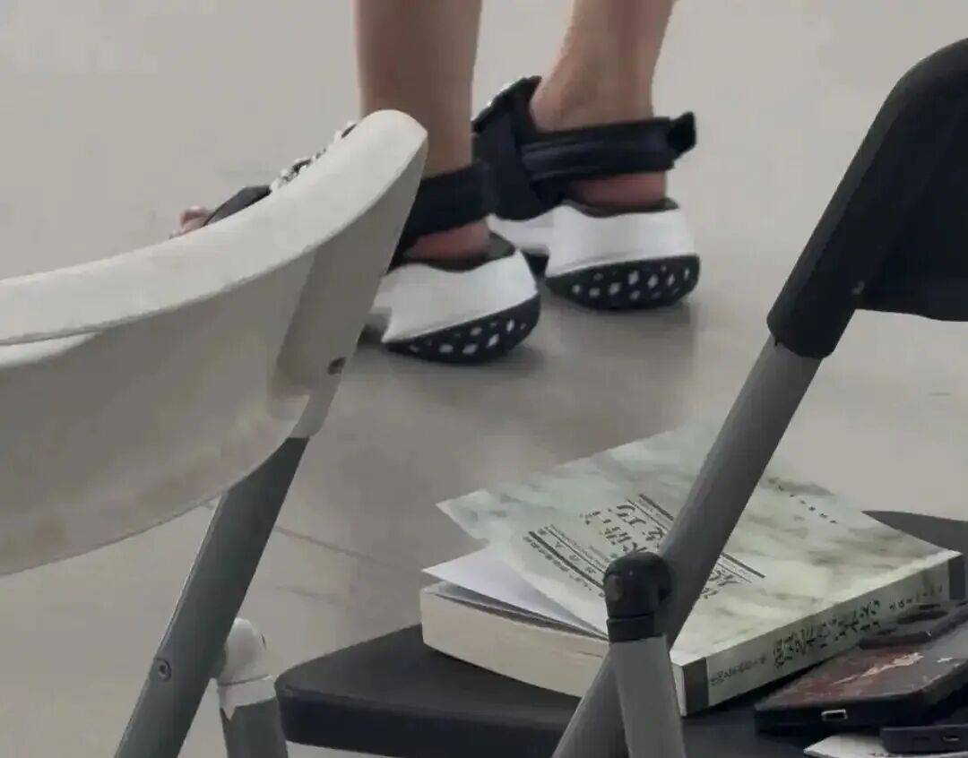 墨西哥甲组联赛_短剧狂招“爸妈”?培训3月包进组墨西哥甲组联赛,日薪最高5000元?真相:先花4万上课!别被“演员梦”掏空钱袋!