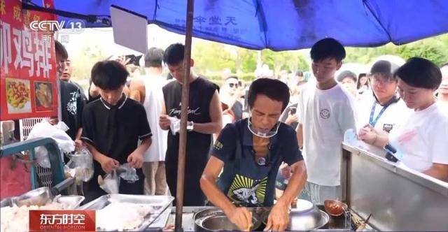 皇冠信用盘在线开户_鸡排哥上央视了皇冠信用盘在线开户，又爆金句：要想抓住胃，先得抓住心