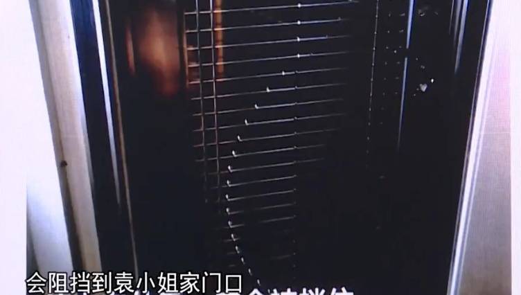 信用網如何申请
_广州一业主擅改入户门方向信用網如何申请
,致邻居被困20分钟!法院:改回去