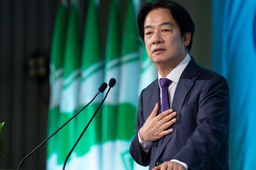 皇冠信用在线开户
_登机赴京前皇冠信用在线开户
,郑丽文公布人事名单,朱立伦回应特殊,不准打破惯例!民进党当局急也晚了