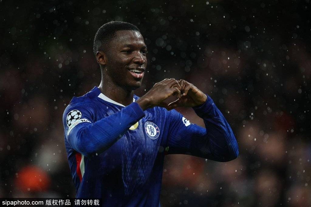 皇冠信用网开户
_观战台：利物浦战苦主+阿森纳争八连胜 拜仁冲14连胜