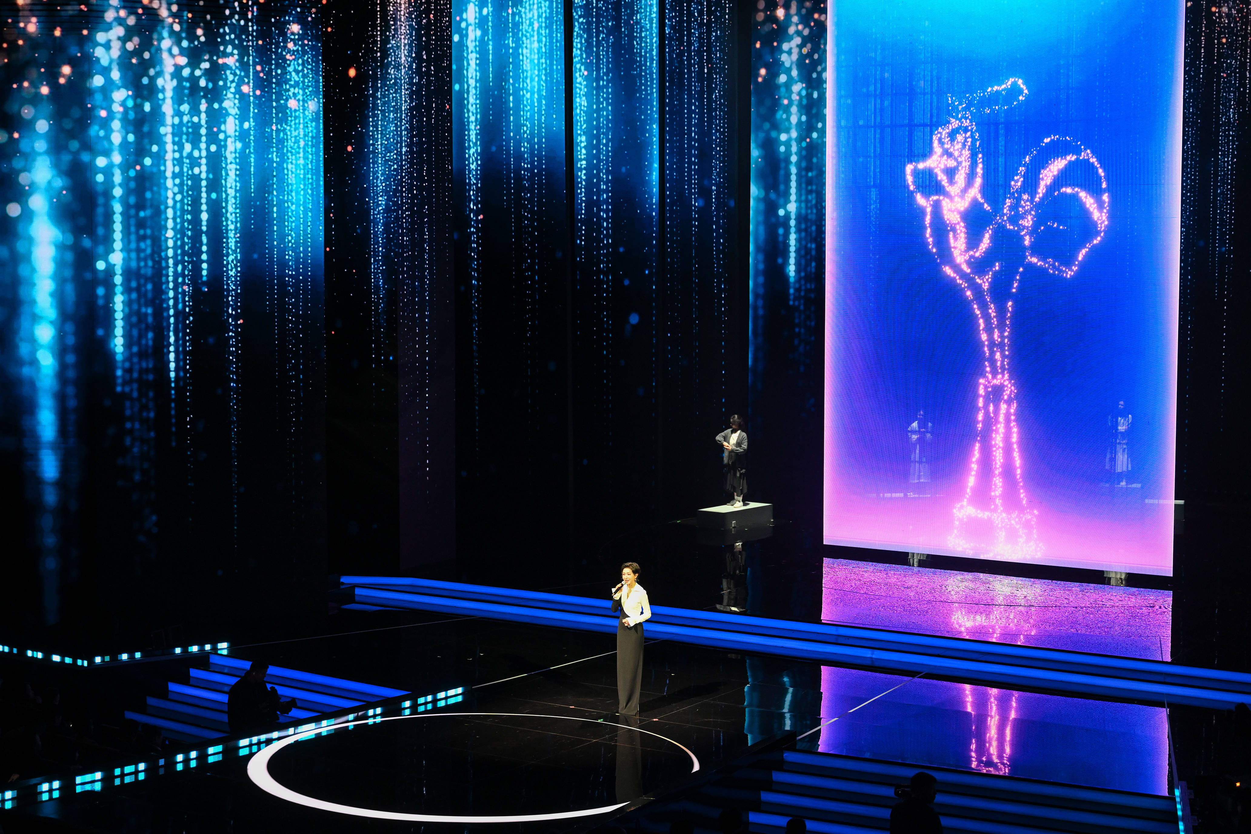 皇冠信用网正网
_2025年中国金鸡百花电影节开幕