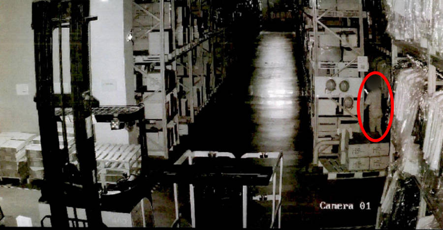 welcome皇冠注册
_仓库管理员裤兜“顺”钢笔welcome皇冠注册
，竟然偷了30万余元！离职了还在偷……