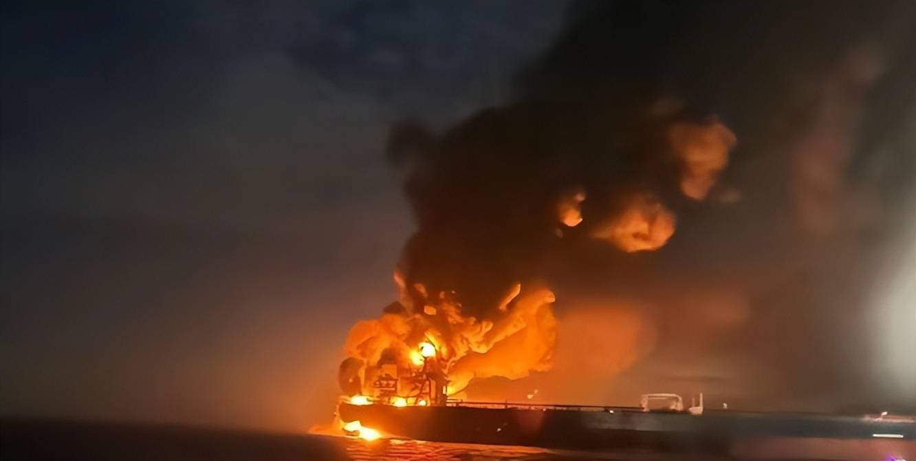 巴黎圣日耳曼_泽连斯基临阵换帅巴黎圣日耳曼，特朗普低估了俄方的强硬，无奈被迫向小弟施压，对外释放信号非同寻常