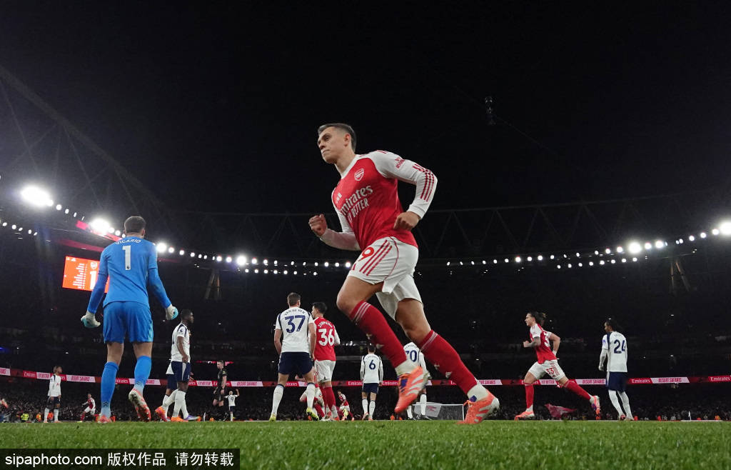 瑞士足球_特罗萨德领跑阿森纳！4球3助攻展现绝佳状态瑞士足球，英超赛季最佳表现分析