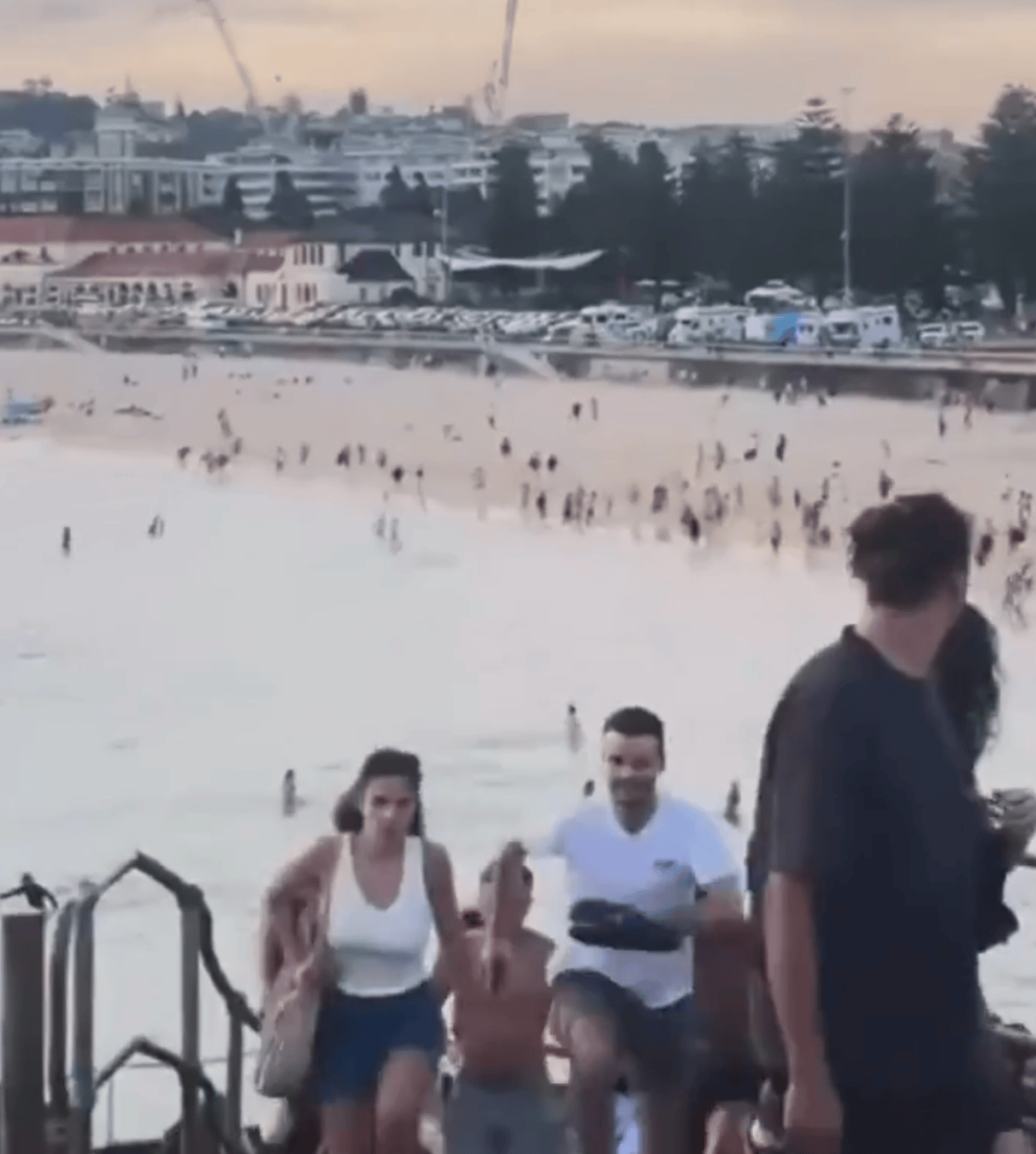 皇冠信用网代理
_内塔尼亚胡:我早说了皇冠信用网代理
,你们澳大利亚在纵容反犹