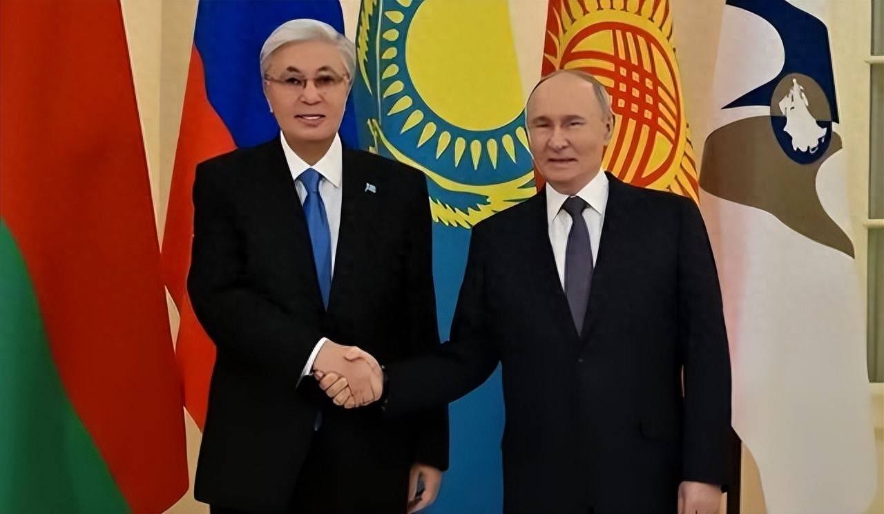 皇冠信用网注册账号_哈萨克斯坦和日本签37亿稀土大单皇冠信用网注册账号,发现运输是个大难题,托卡耶夫赶往俄罗斯摊牌