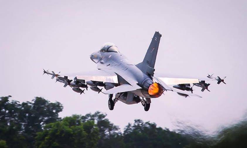 皇冠信用网会员开户申请_斩首！泰国F-16越境百公里皇冠信用网会员开户申请，韩国金鹰战机闯下大祸，炸柬埔寨小学