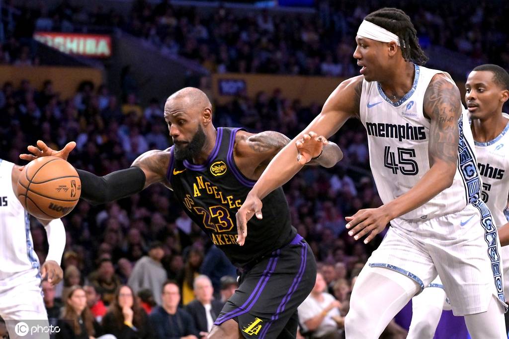 如何代理皇冠信用_詹姆斯31+9+6东契奇34+6+8 莫兰特16分湖人力克灰熊