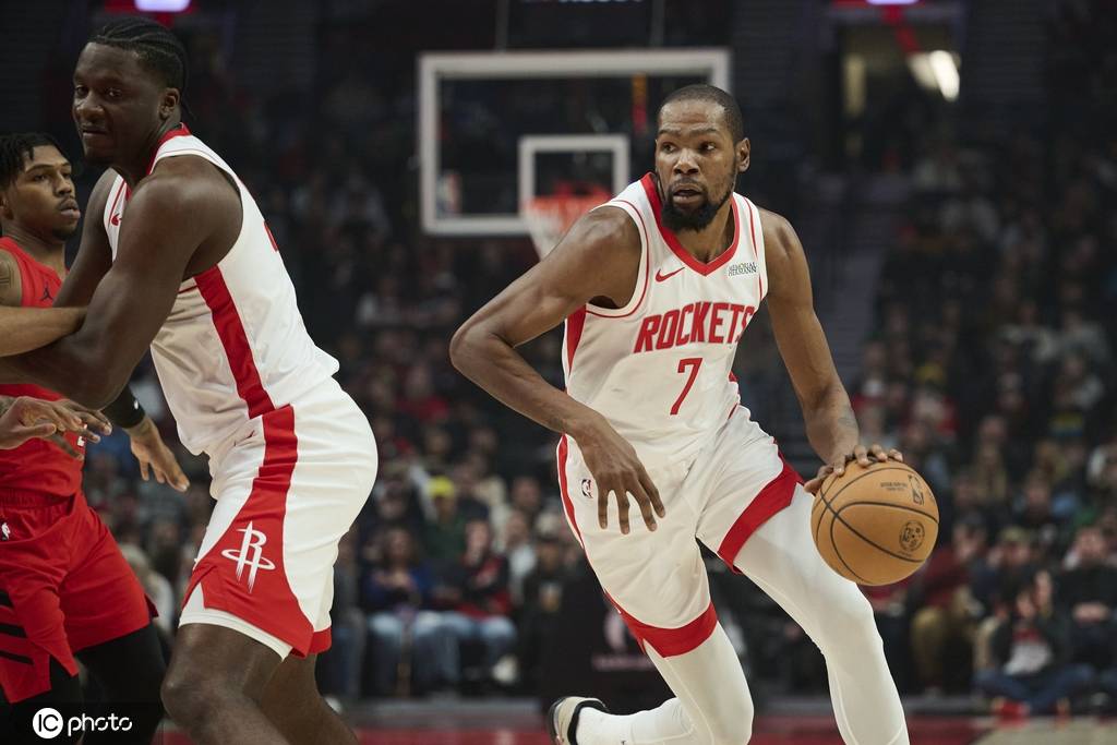 nba即时篮球比分_杨瀚森2分1板1助杜兰特空砍30+12 开拓者背靠背再胜火箭