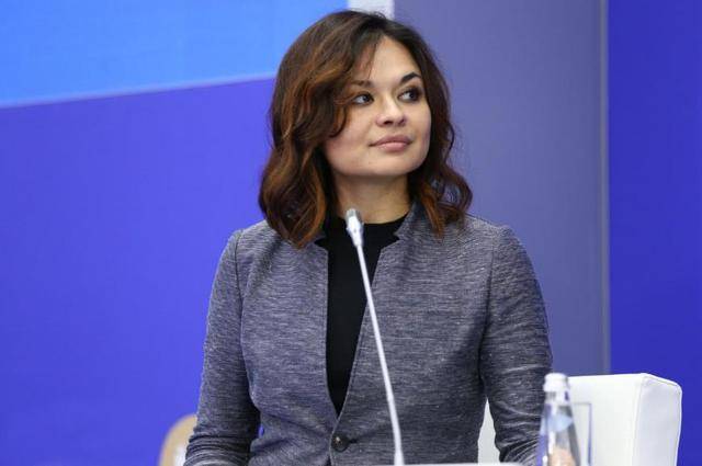 如何申请到皇冠信用_普京政府亲自任命如何申请到皇冠信用,绍伊古35岁女儿出任首席执行官,接手俄罗斯稀有金属项目!