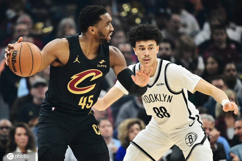 皇冠网址
_哈登16+5+9米切尔17+3+5 骑士擒篮网6连胜