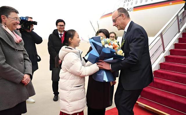 皇冠信用网登3代理注册_默茨专机抵京皇冠信用网登3代理注册，第一道难关出现！宝马CEO通知政府，中方有言在先